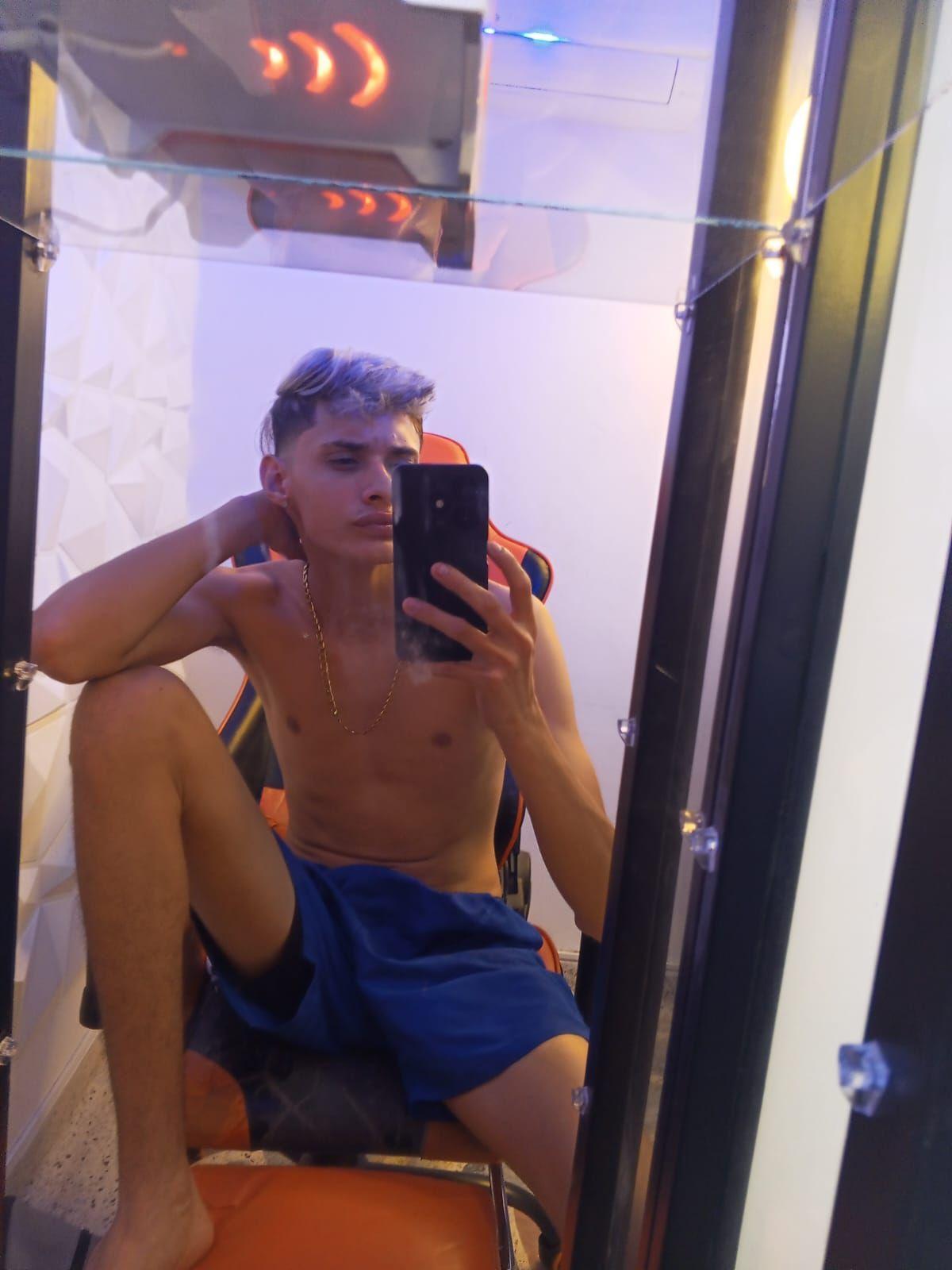 AlexStreet_'s Profile