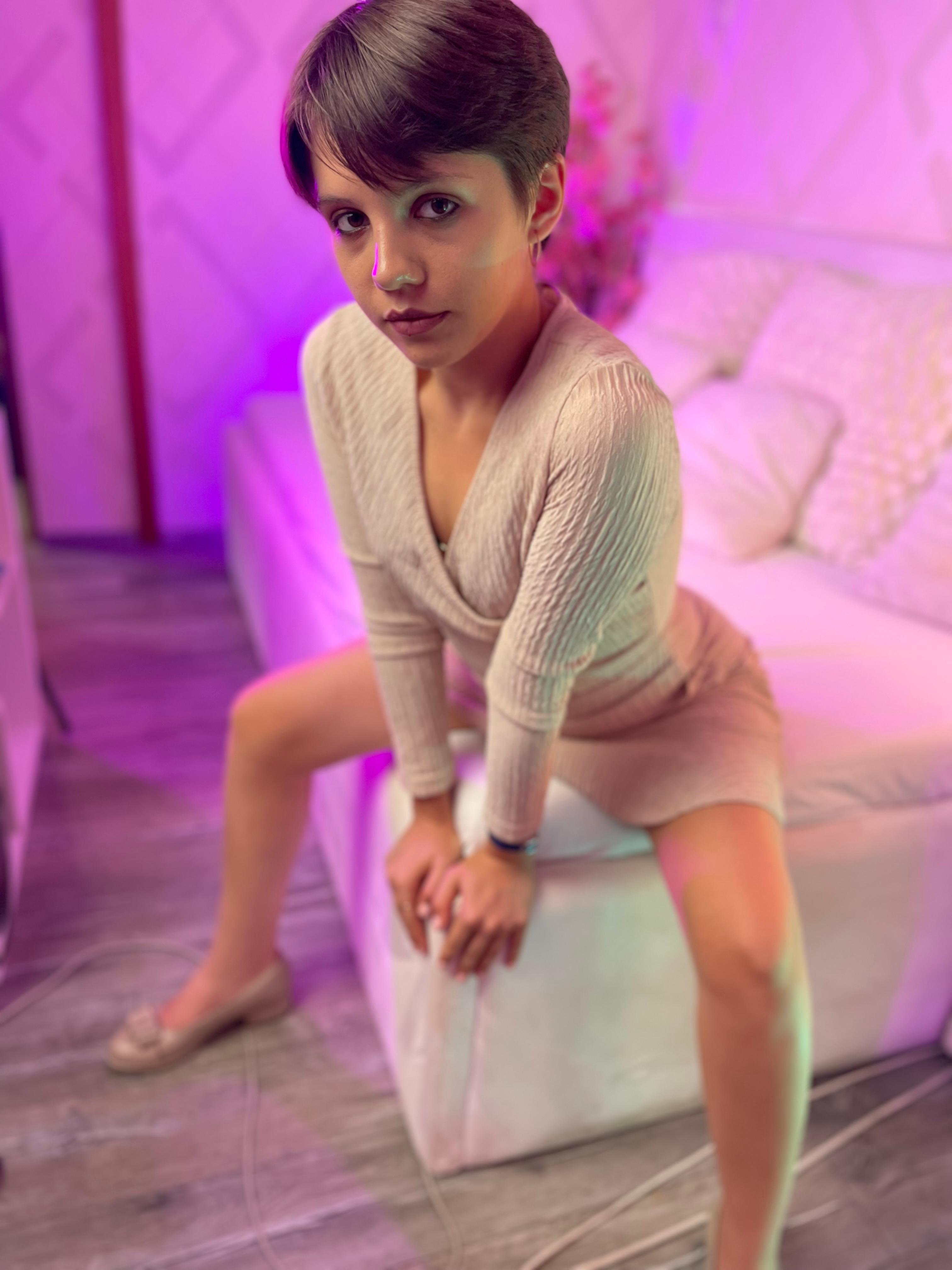 ArielleParis snapshot