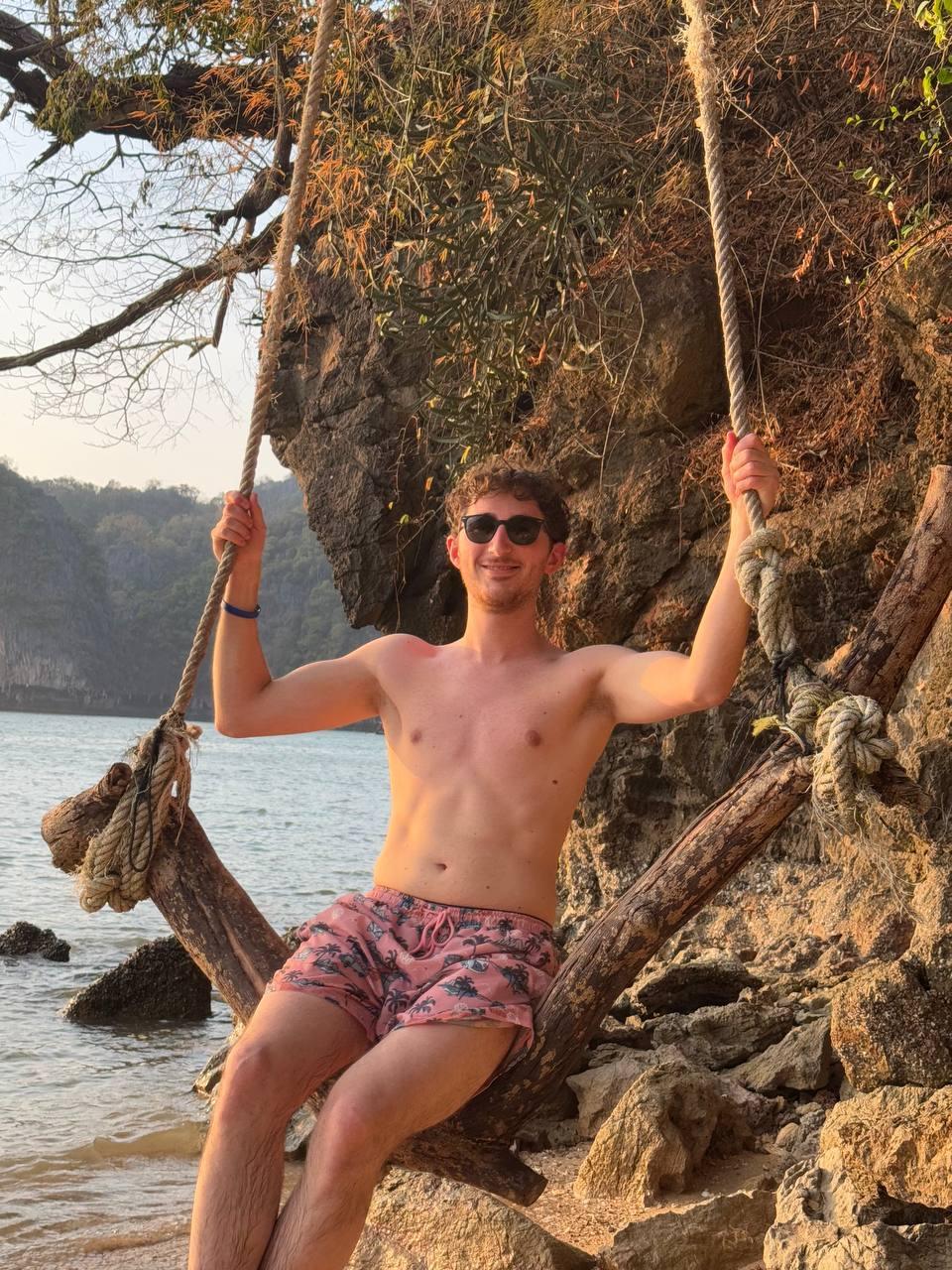 Bern_18's Profile