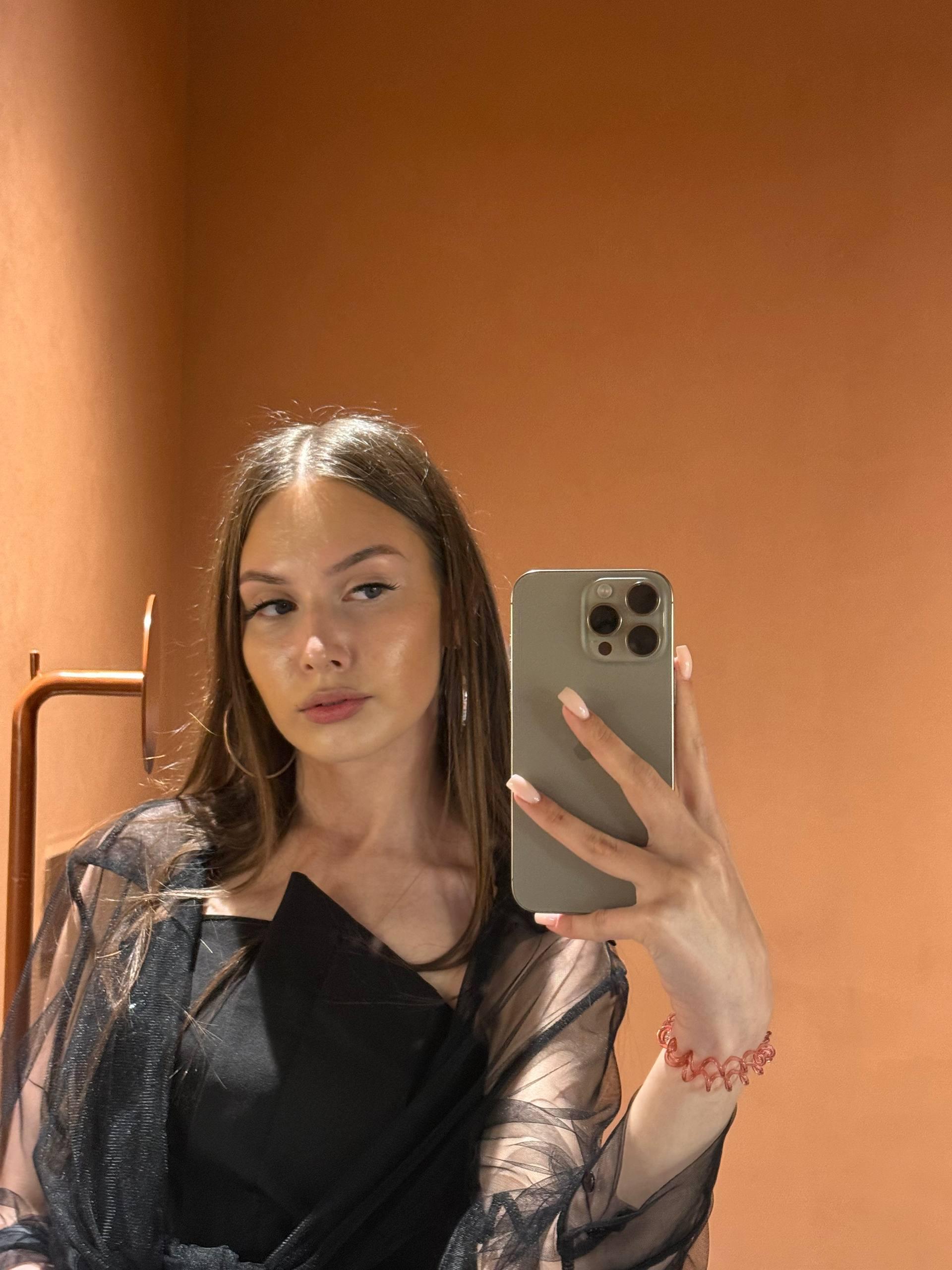 DollieRodal's Profile