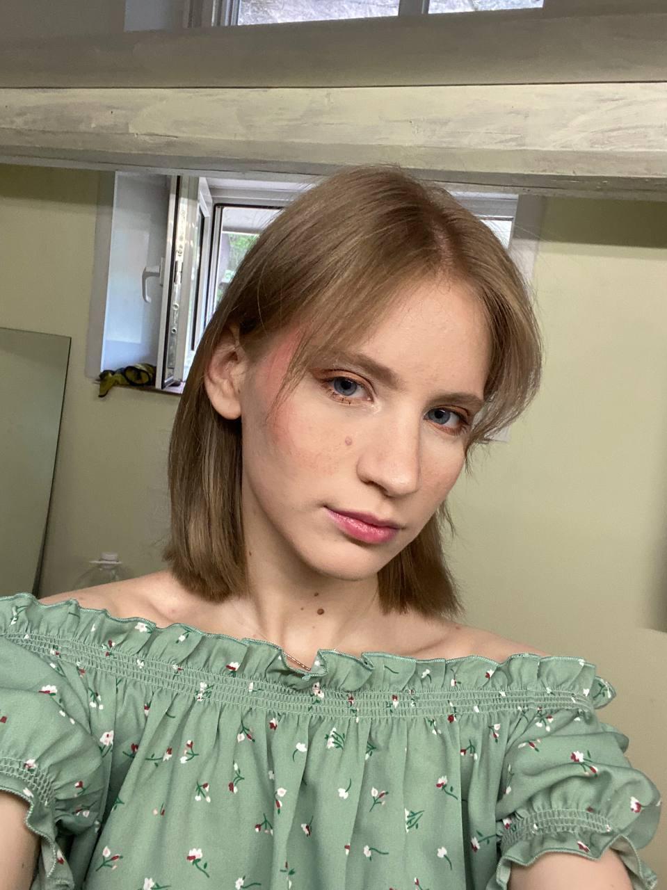 EllenaPostleth's Profile