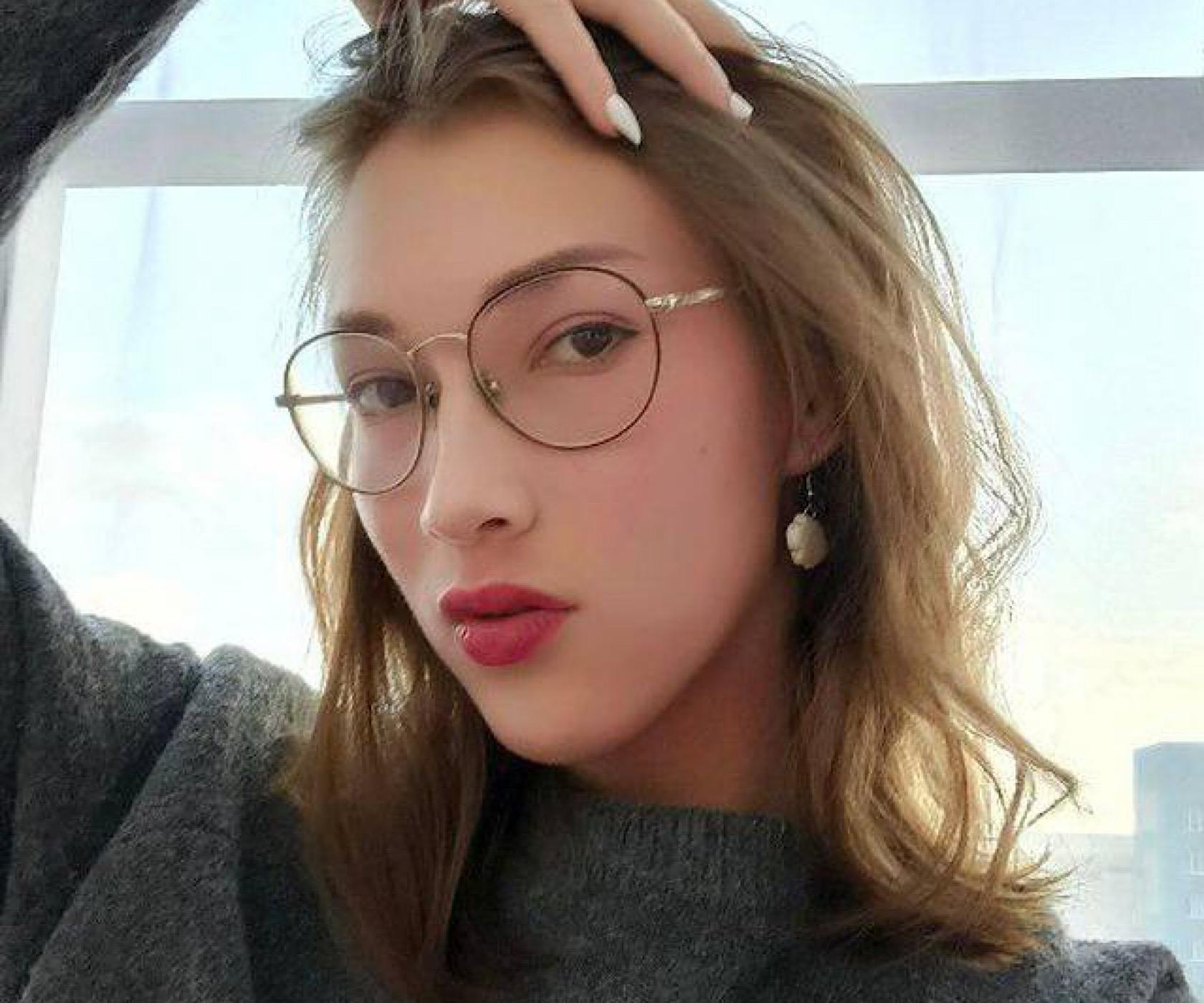 HelenMoffa's Profile