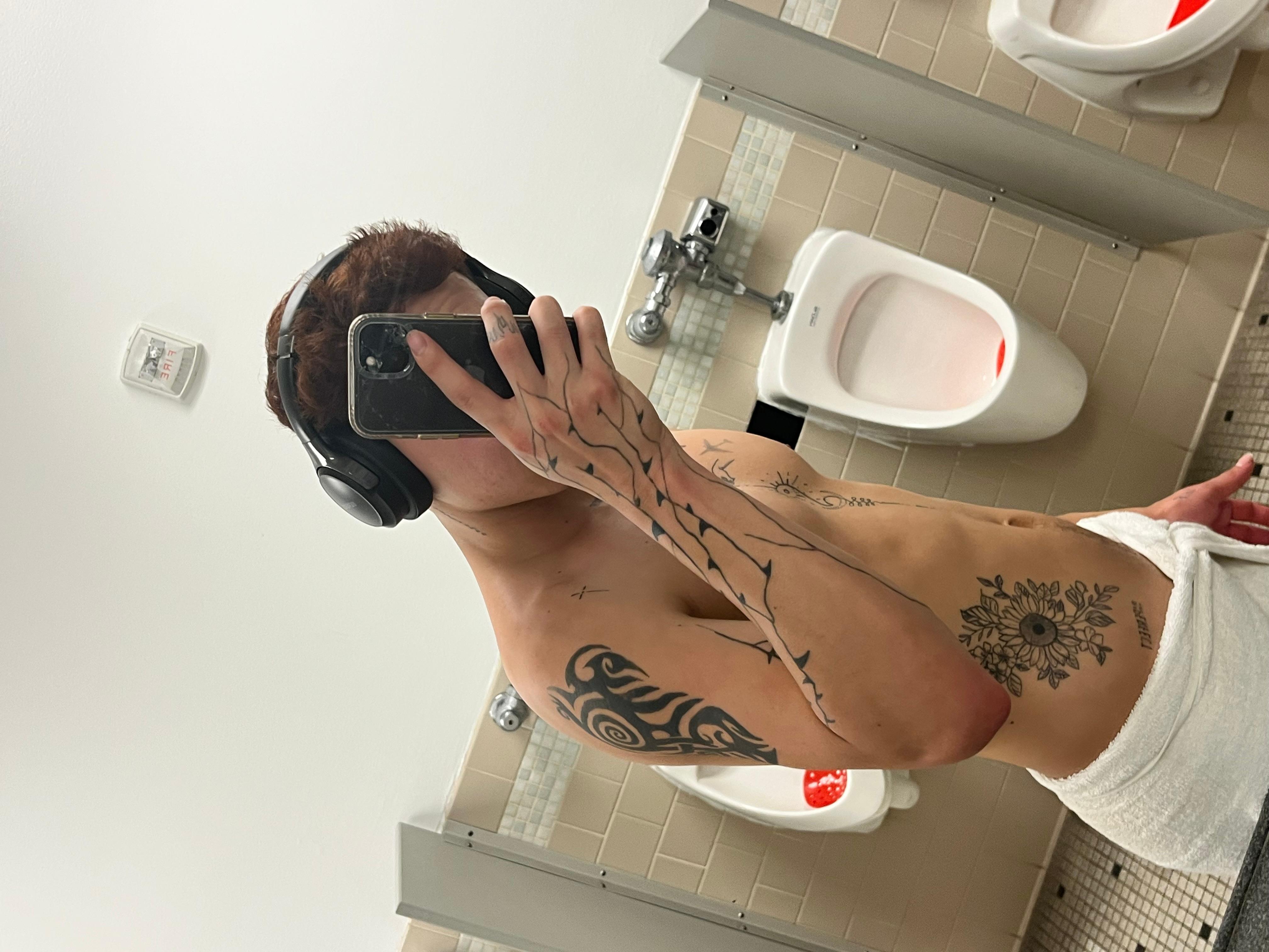 Jhey_21's Profile