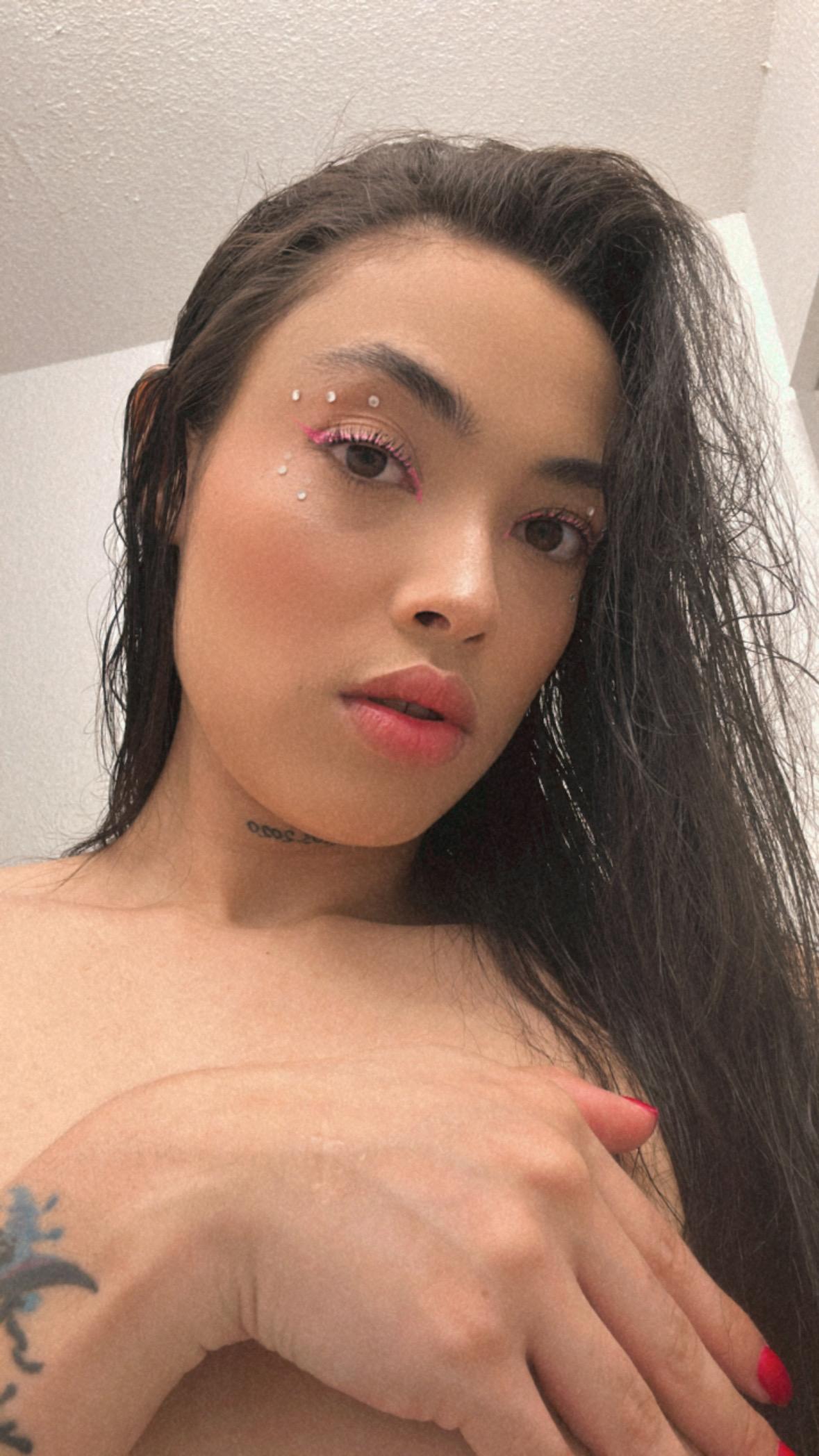 Melany2143's Profile