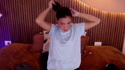 Michellee_20's Profile