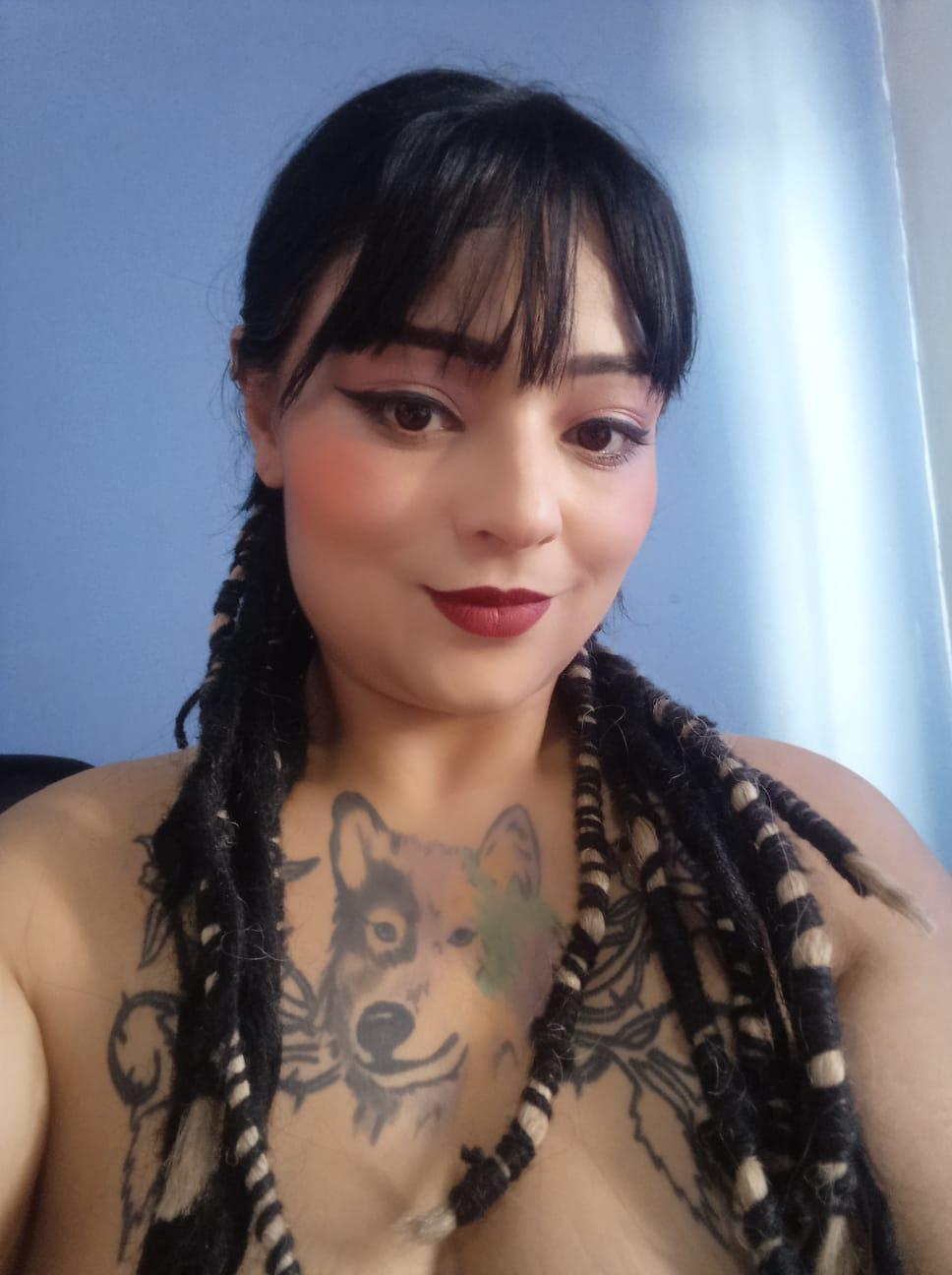 Queen_33's Profile