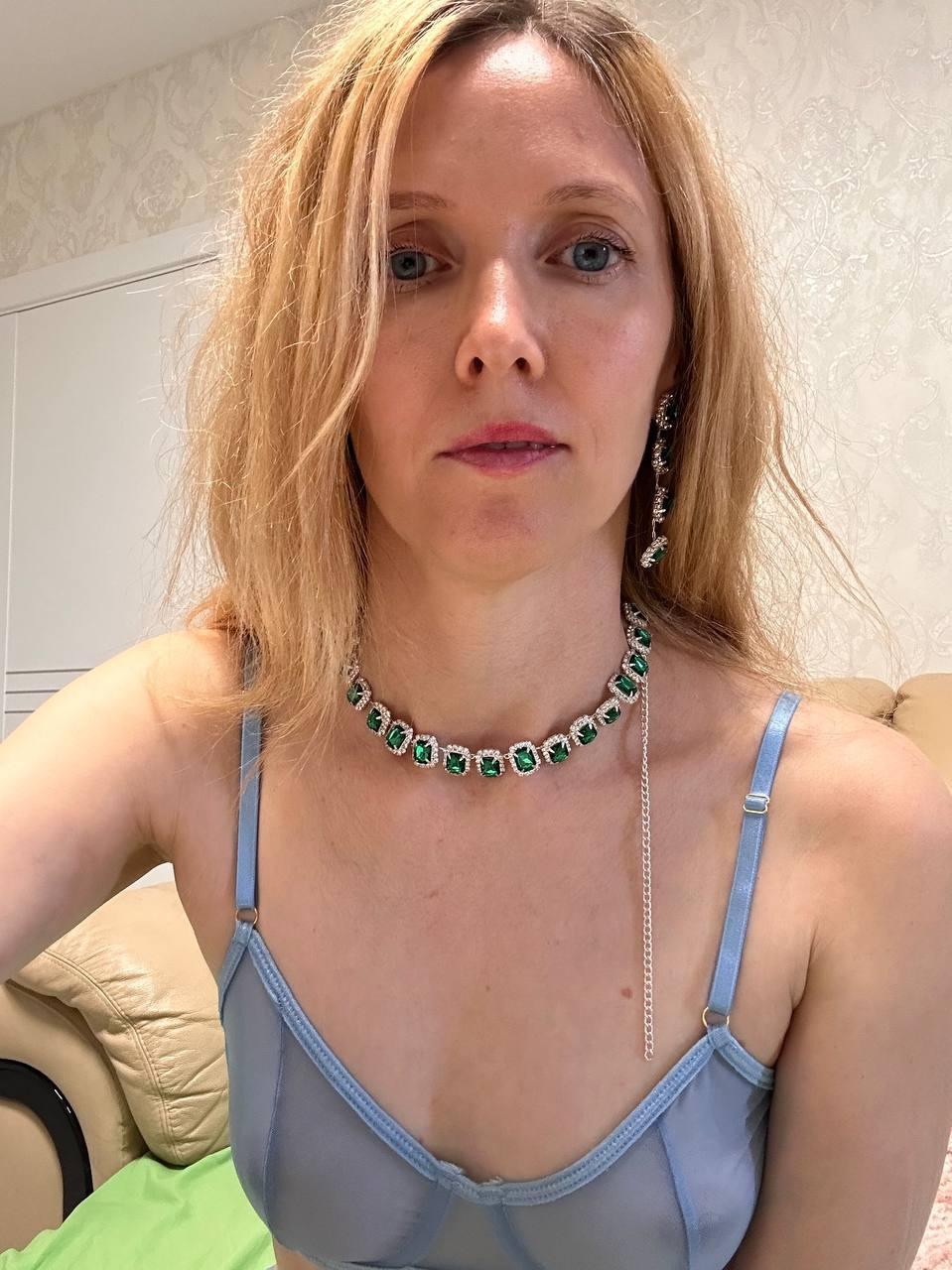 YourMolly's Profile