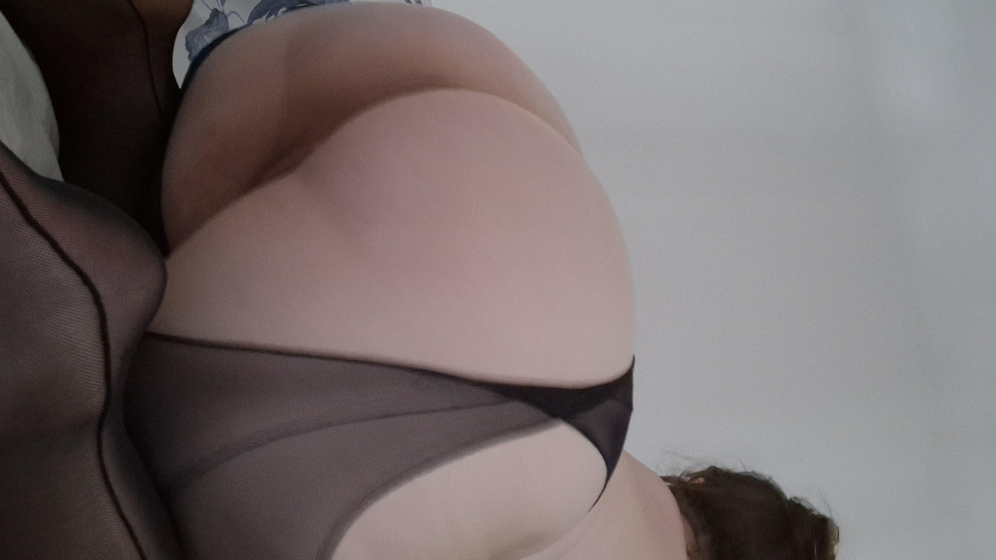 busty_girl21's Profile