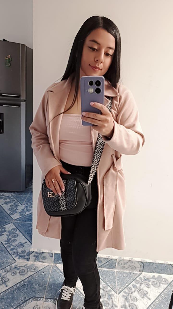 jazmin_whitee's Profile