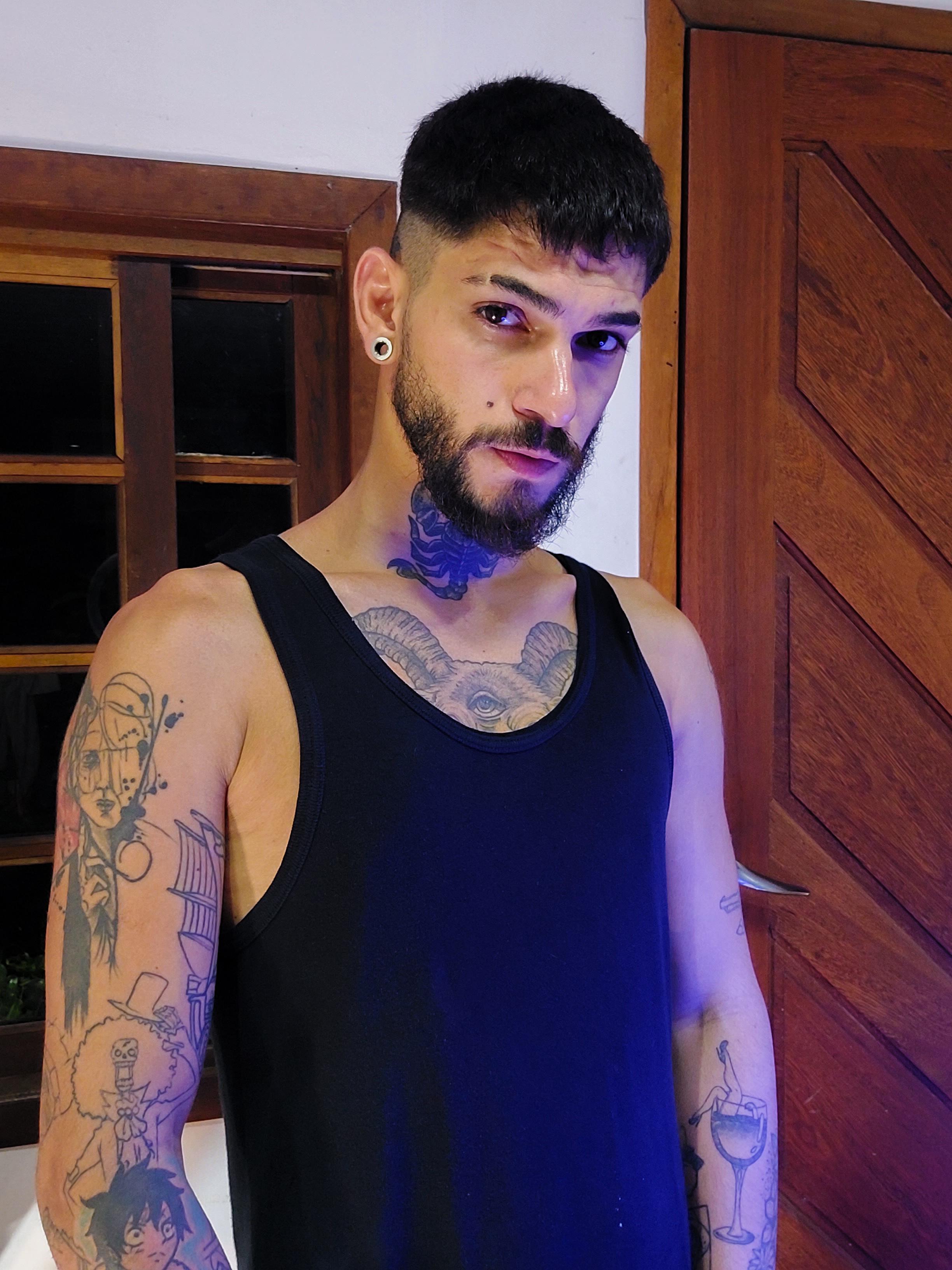 lovelysatan snapshot