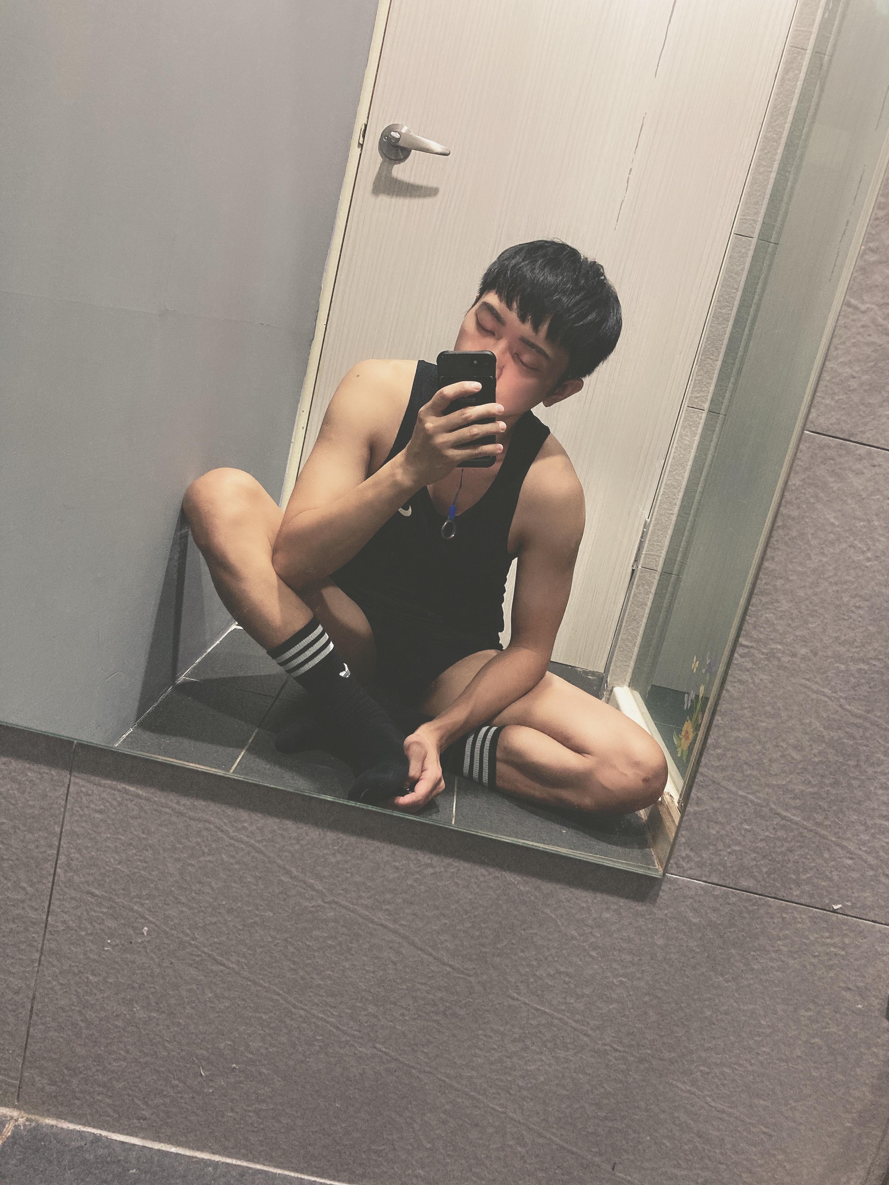 qazwsxedc987's Profile