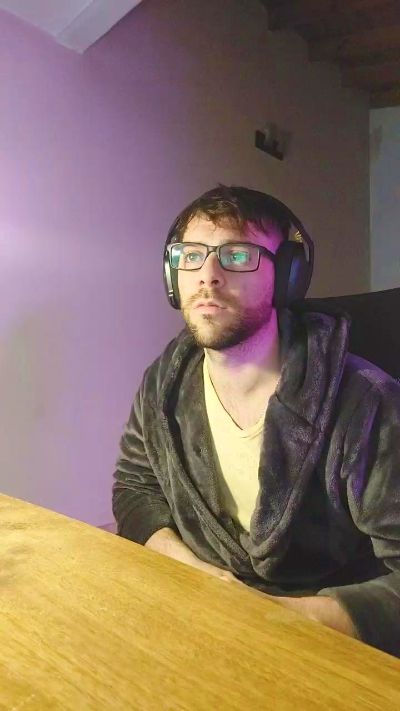 sebashot95's Profile