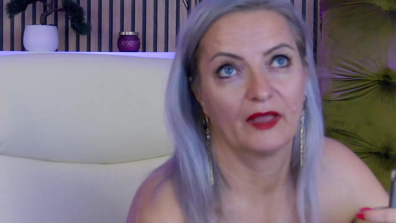 LadyTouch4u live screenshot 2025-10-06 03:32:57