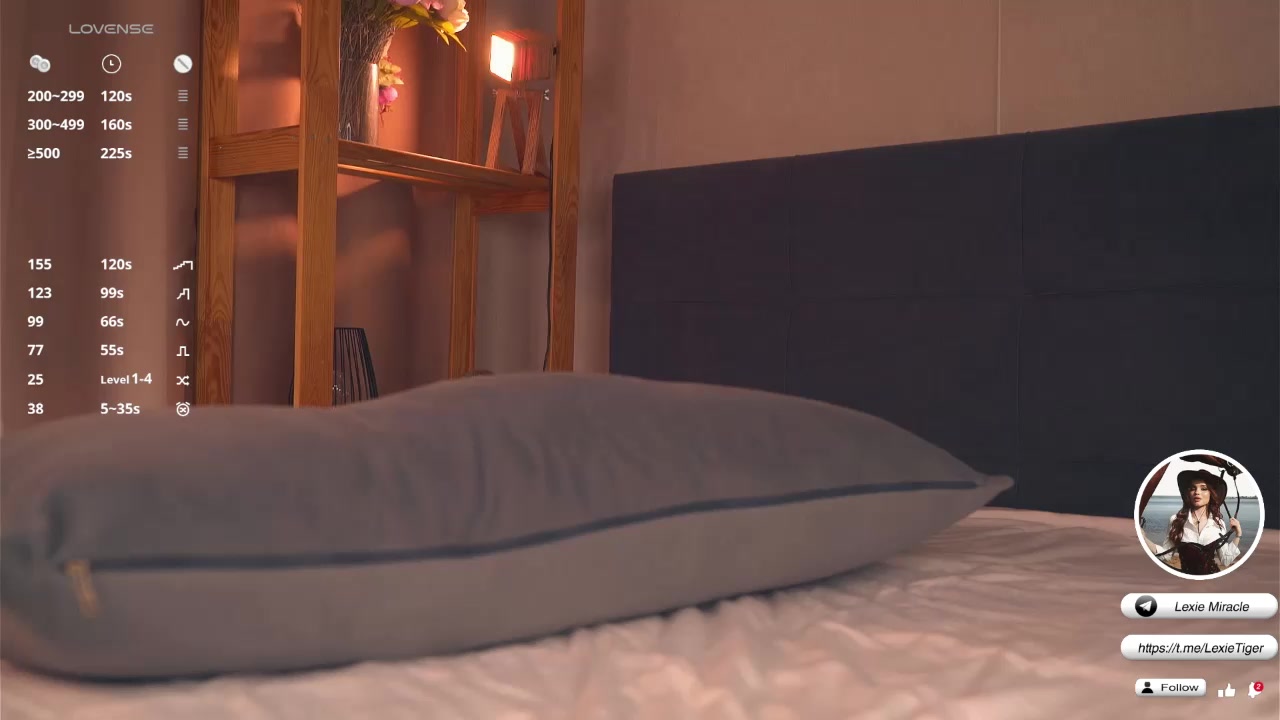 MaydaElswick live screenshot 2025-09-30 23:55:33