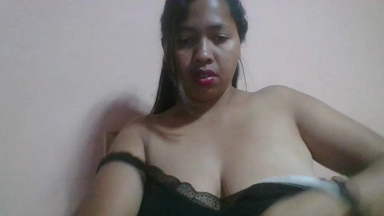 Michella05 live screenshot 2025-10-06 03:25:13